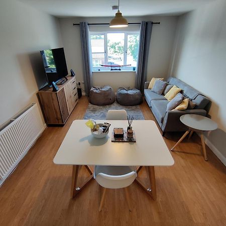 Joshua Court Single Room Stoke-on-Trent Ngoại thất bức ảnh