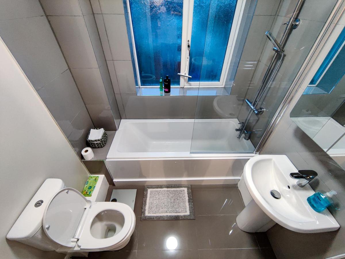 Joshua Court Single Room Stoke-on-Trent Ngoại thất bức ảnh